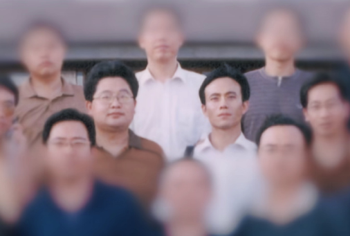 大学室友因公殉职 教授忆生死友谊泪目