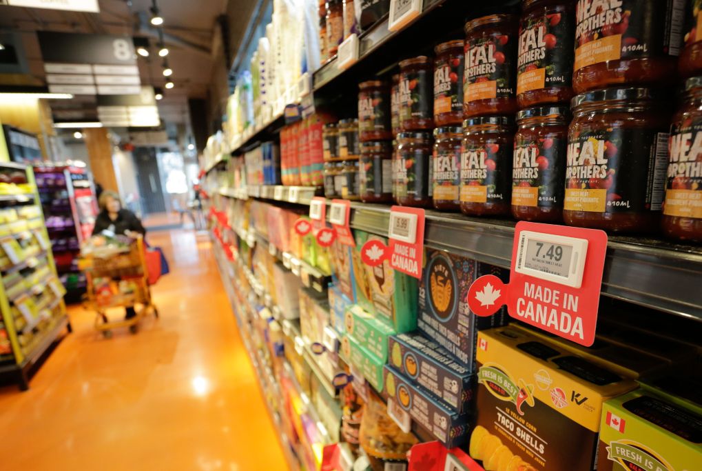 加拿大超市货架大变样：抵制美国货潮持续升温，本土商品成消费新